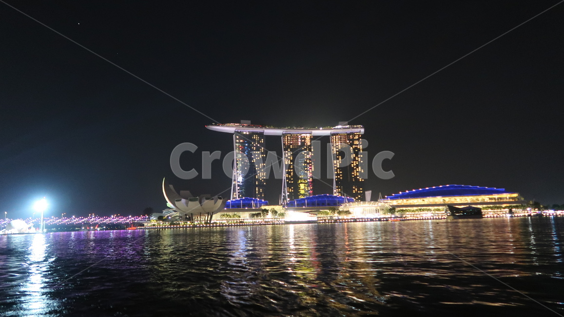 road,도로,landscape,경치,야경,불빛,싱가폴,빌딩,도시,night,nightview,evening,light,singapore,city,officebuilding,사무실건물,metropolis,중심지,downtown,도심,urban,어반,시티,town,건물,building,마리아나베이,분수쇼,바다,marianaby,sea,water,물,outdoors,옥외