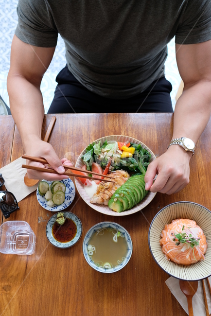 웰빙,건강한식사,meal,식사,음식,food,샐러드,아보카도샐러드,연어덮밥,음식,식재료,요리,food,cook,meal,dishes,food reserves