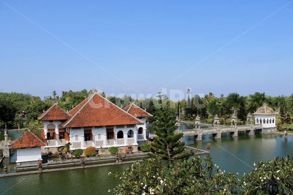 palace,ancientarchitecture,redhouse,ancient architecture,red tile,water palace,karangasem,indonesia,bali,waterpalace,red house,bridge