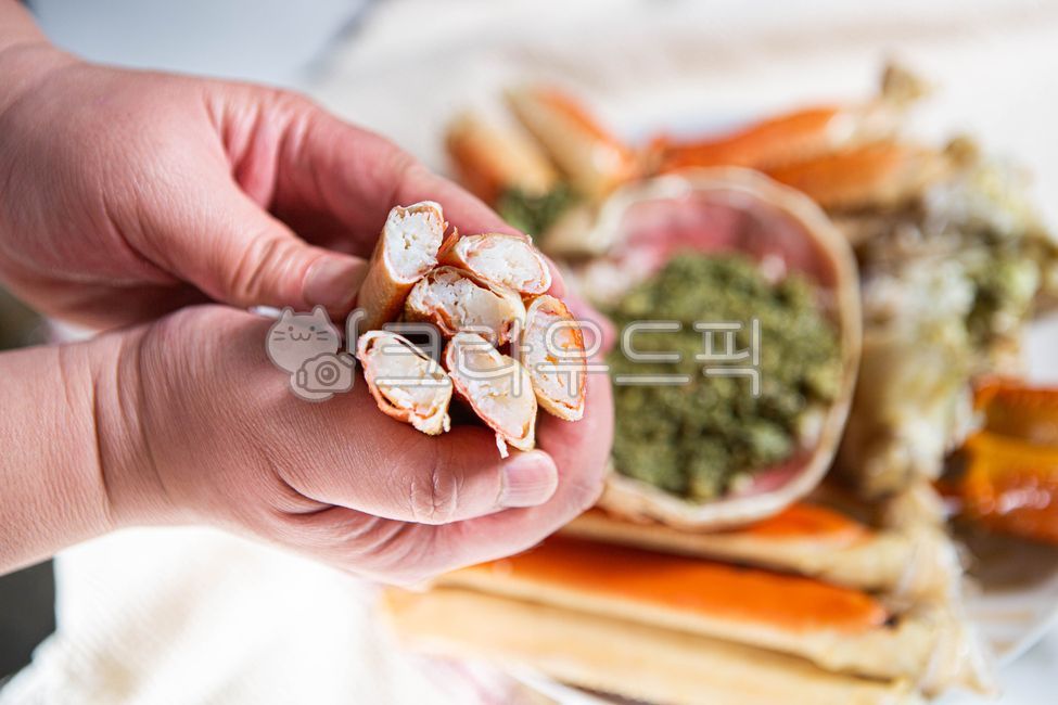 nippers,Snow crab dish,snow crab legs,Russian snow crab,Snow crab meat