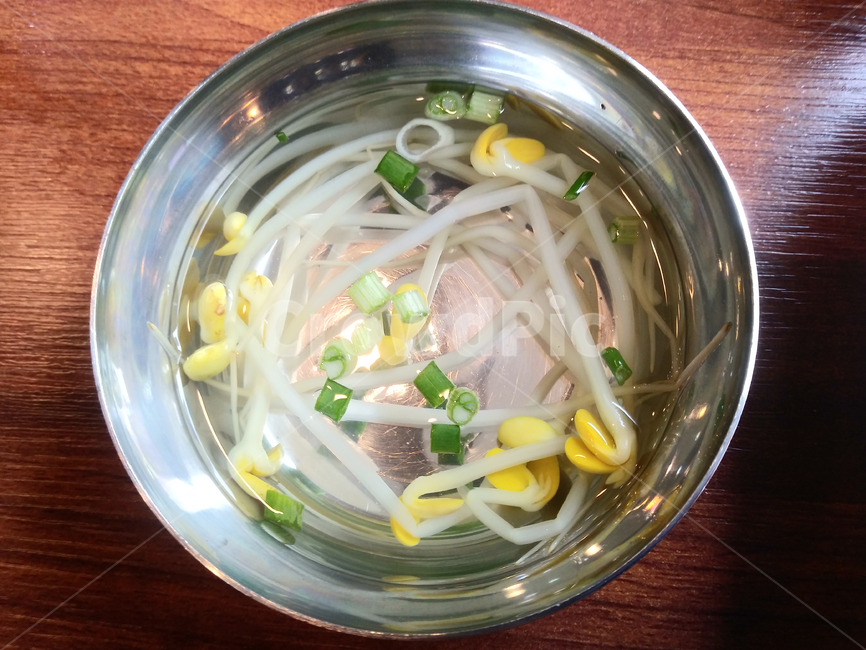 food,음식,vegetable,야채,콩나물,국,스텐레스,숙취해소,한국음식,그릇,cook,soup,콩나물국