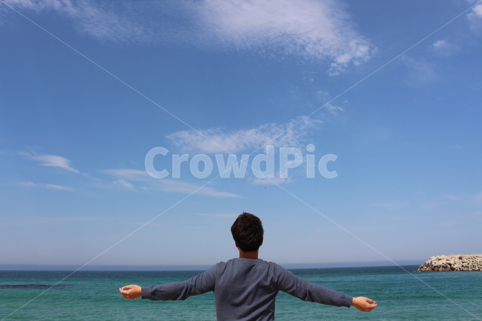 바다,강릉,강원도,해변,사람,인물,뒷모습,하늘,파란하늘,fresh,sky,sea,blue,person,자유,일탈,여행