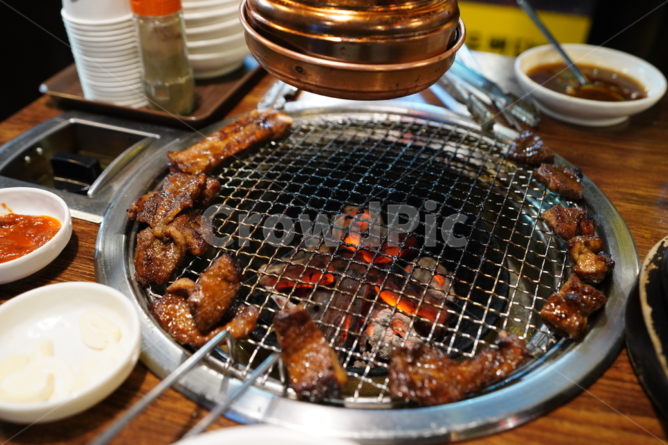 갈비,돼지,구이,안주,한식,음식,먹거리,고기,육류,육식,식사,음식,식재료,요리,food,cook,meal,dishes,food reserves,육류,고기,meat