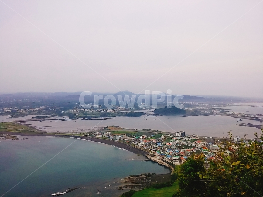 제주도,성산일출봉,풍경,섬,바다,jeju,jejuisland,절경,트임,안개,알록달록,자연,풍경,nature,landscape,한국자연풍경,한국자연경관,korea nature landscape,제주도,jeju,jeju island,경치,outdoors,옥외,scenery,aerial view,조감도,land,땅