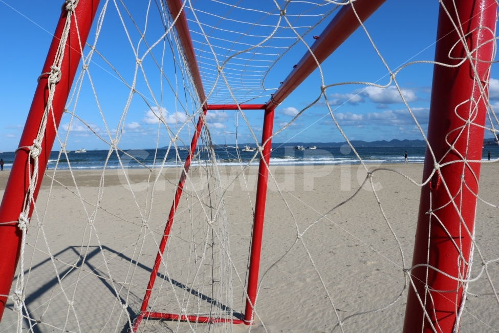 beach,goalpost,red,sand,blue,sandbeach,natural,soccer,골대,빨간색,모래,해변,해변,바다,beach,sea,스포츠,레저,운동,sports,leisure,exercise