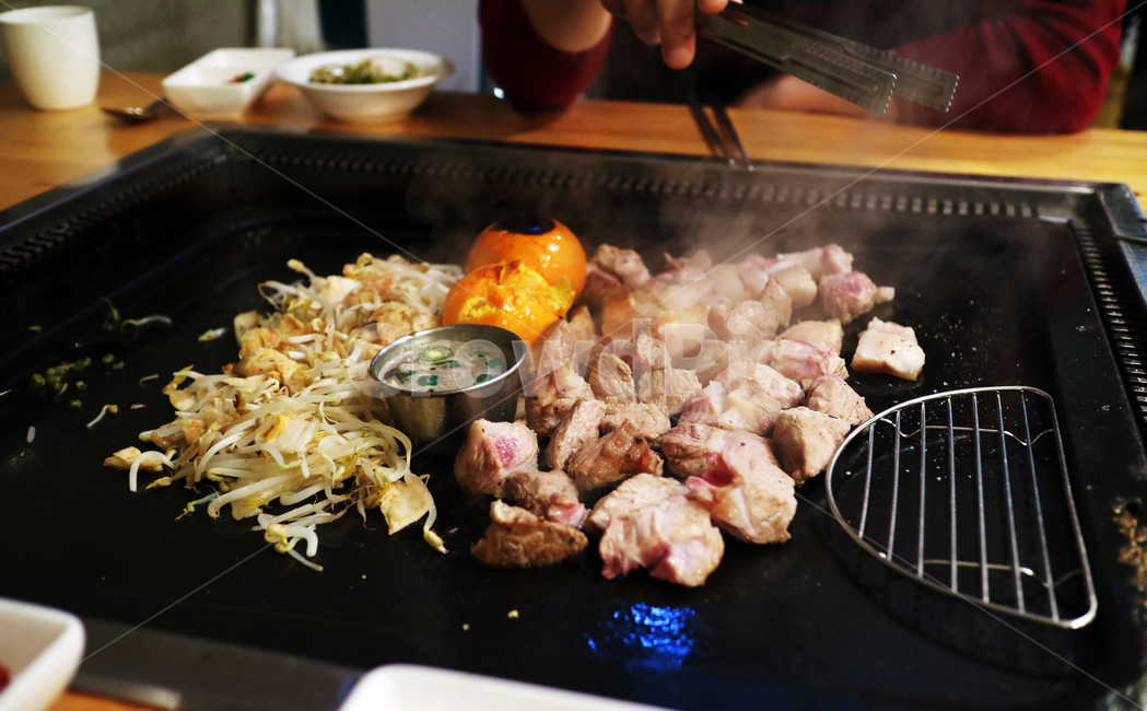 음식,고기,돼지고기,삼겹살,요리,음식,식재료,요리,food,cook,meal,dishes,food reserves,육류,고기,meat