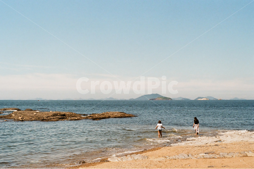 바다,파도,해변,여름,수영,물놀이,계절,해수욕장,모래사장,모래,여행,휴가,휴식,힐링,자연,풍경,관광,관광지,군산,변산,채석강,전라도,전북,전라북도,가족,감성,감성사진,빈티지,아날로그,필름,필름사진,필름카메라,film,filmcamera,sensible,feeling,summer,season,beach,sea,family,swim,swimming,nature,landscape,vacation,rest,relaxation,healing