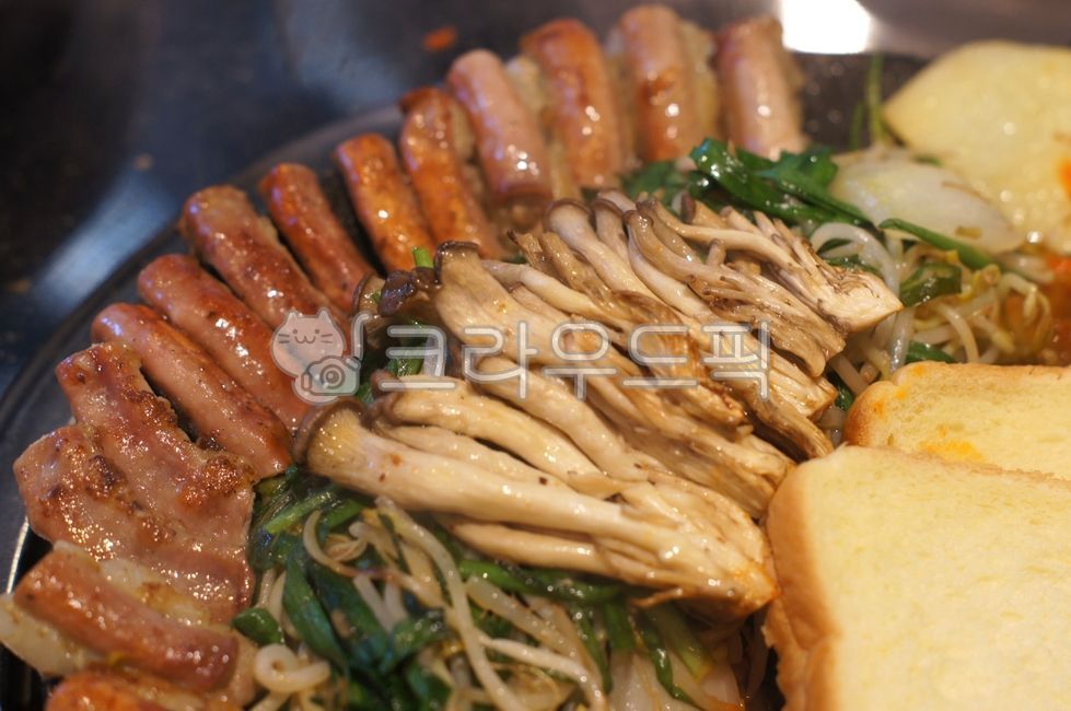 대창,bigintestines,intestines,소곱창,곱창구이,모듬곱창,chitterlings,beefsmallintestine,assortedintestines,bbqintestines,bbqmeat,생고기,rawmeat,rawbeef,막창,beefintestines,rectum,막창구이,grilledintestines,구이,grill,bbq