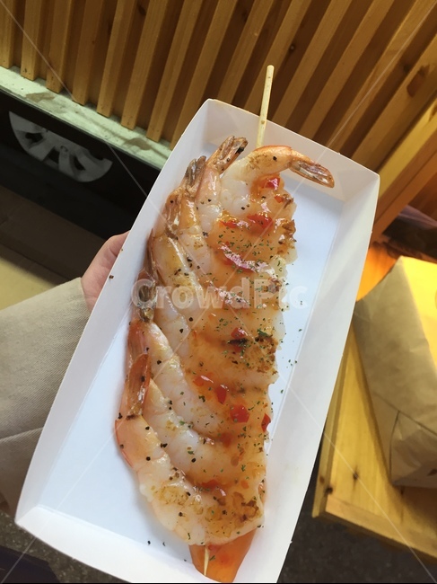 음식,요리,새우,칠리새우,새우꼬치,새우구이,칠리소스,길거리음식,음식,식재료,요리,food,cook,meal,dishes,food reserves,디저트,간식,후식,dessert,snack