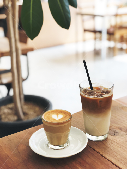cup,컵,coffeecup,커피컵,도기류,latte,라떼,drink,beverage,마실것,카페,모닝커피,커피,카페,coffee,cafe