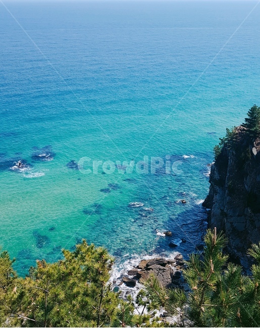 푸른바다,sea,절벽,파란,시원함,bluff,cool,바닷가,청량함,바위,절벽위