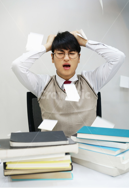 수능,교육,학생,교복,시험,강의,수업,고등학생,고3,남고생,남자고등학생,남고,수능시험,기말고사,중간고사,모의고사,exam,quiz,test,학업,공부,남자,남학생,사람,인물,인간,human,person,얼굴표정,facialexpression,face,남성,man,male,학교,education,learning,study,schoo,사람,인물,인간,human,person,얼굴표정,facial expression,face,남성,남자,man,male,감정표현,기분,feeling,emotion,교육,학교,공부,education,learning,study,school