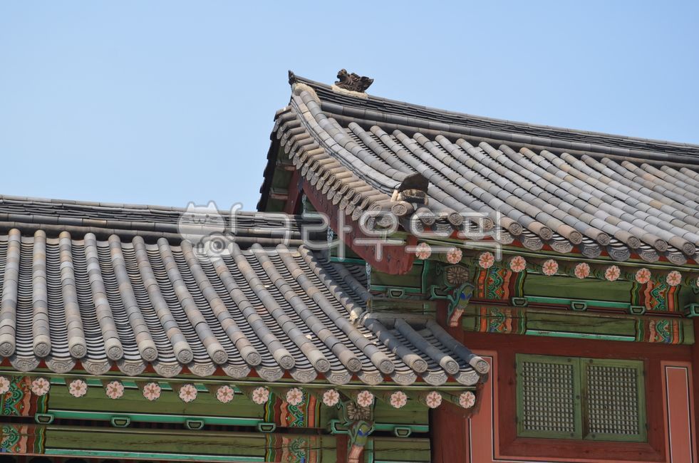 경복궁,기와,전통,고궁,처마,한국전통,roof,지붕,전통가옥,조선,조선왕조,고풍,traditional,chosun,문화재,chosundynasty,tradition,chosunpalace,palace,koreanpalace,koreatradition