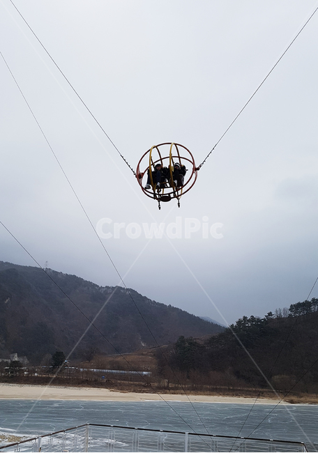 하늘,놀이기구,떠오르기,기구,자연,풍경,구경,날아감,안전벨트,놀이,sky,nature,play