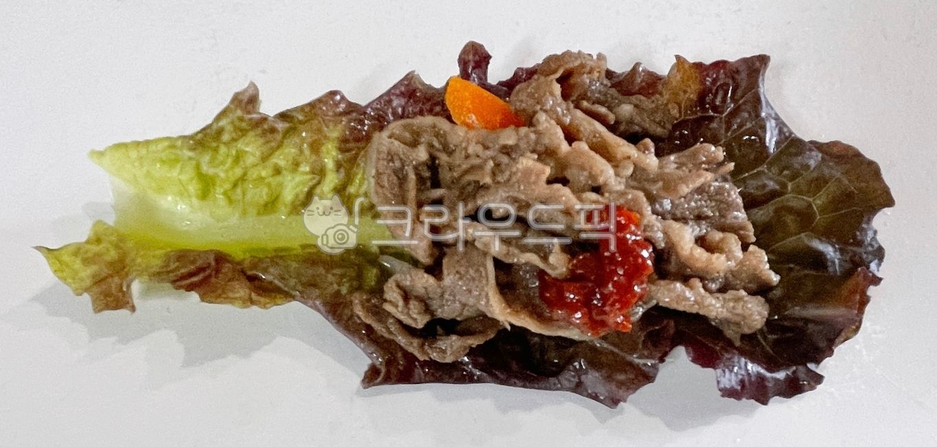 소불고기,불고기,소고기,소,고기,육류,양념,쌈장,고추장,상추,야채,채소,고기쌈,쌈채소,상추쌈,음식,요리,식사,식재료,food,dish,cook,meal,vegetable,meat