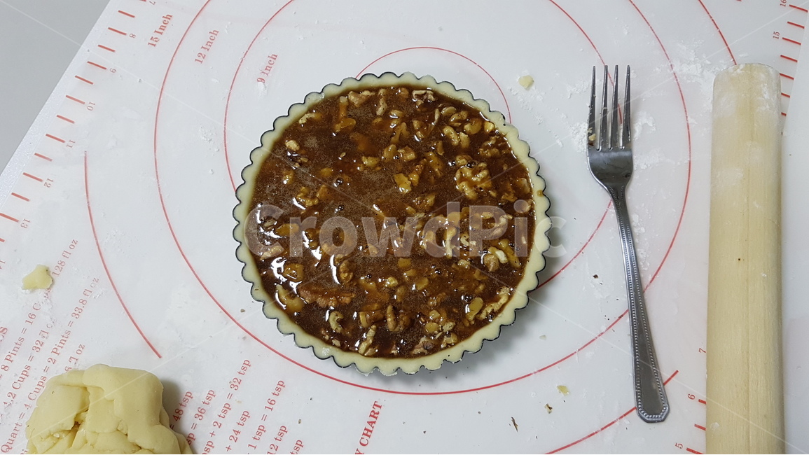 호두파이,파이,베이킹,홈베이킹,제과제빵,baking,walnutpie,pie,음식,식재료,요리,food,cook,meal,dishes,food reserves,콩류,견과류,beans,pulse,nuts,dry fruits