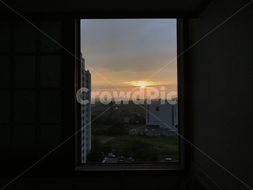 노을,실루엣,하늘,풍경,자연,창문,아름다움,Sunset,Sky,Nature,Window,Holly,Wonderful,도시,풍경,city,landscape,한국도시풍경,한국도시경관,korea cityscape,home decor,가정 장식,window