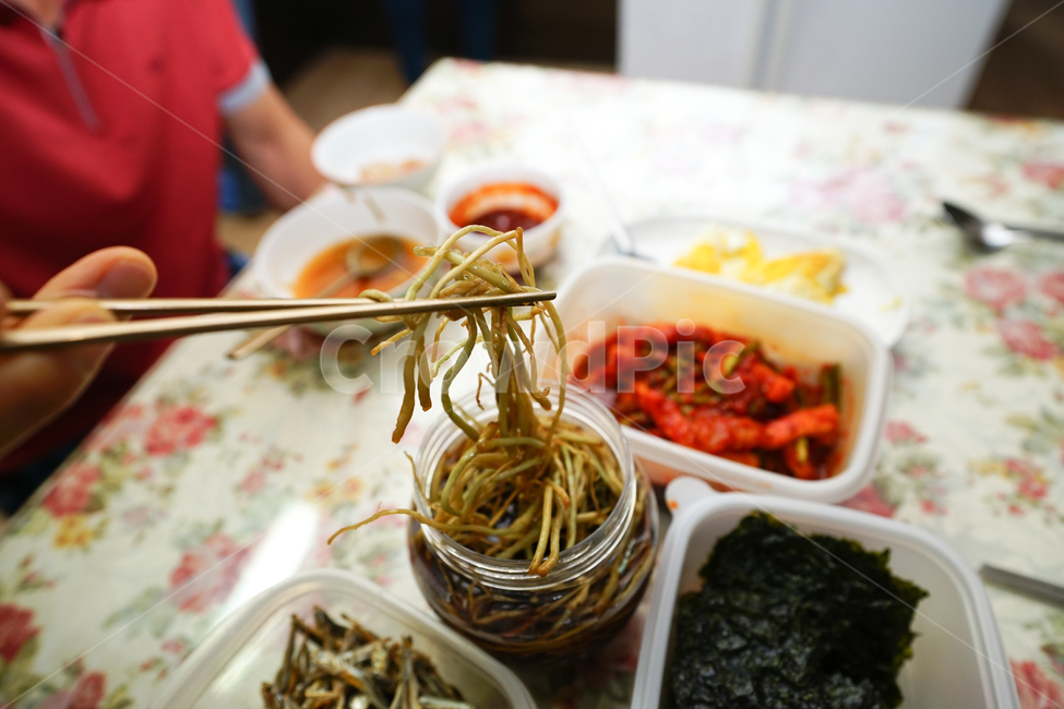 삼채,짱아찌,장아찌,반찬,집밥,식탁,삼채장아찌,밥도둑,음식,먹거리,찬,식사,식사시간,푸드,나물,사람,인물,인간,human,person,신체일부,몸,body,음식,식재료,요리,food,cook,meal,dishes,food reserves,한식,한국음식,한국요리,korean food,korean dishes,korean meal,korean cook