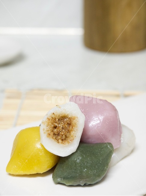 송편,한국음식,식품,한식,한국문화,한국,배경,음식문화,웰빙,문화,아시아,아시아음식,접시,전통,설날,추석,음식,요리,추석음식,설날음식,명절,명절음식,떡,한국전통,한국문화,korean traditional,korean culture,음식,식재료,요리,food,cook,meal,dishes,food reserves