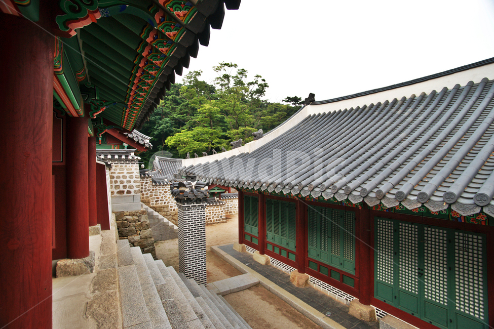 행궁,남한산성,인조,조선시대,처마,단청,고건축,돌계단,기둥,굴뚝,전각
