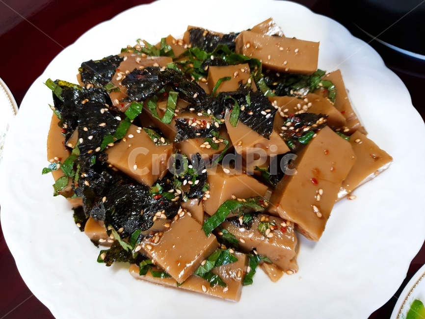 도토리묵,한식,음식,한국음식,묵,반찬,요리,접시,한정식,한국전통,한국문화,korean traditional,korean culture,음식,식재료,요리,food,cook,meal,dishes,food reserves,한식,한국음식,한국요리,korean food,korean dishes,korean meal,korean cook