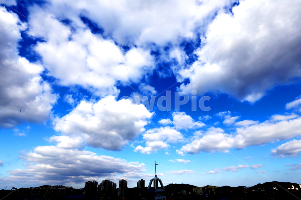 감성사진,파란하늘,미세먼지,맑은날,떡구름,도시,풍경,city,landscape,nature,자연,outdoors,옥외,sky,하늘,azure sky,푸른 하늘