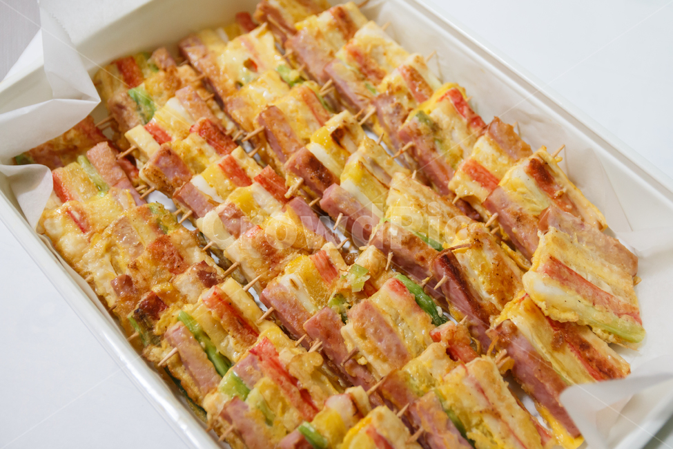 산적,꼬치,음식,명절음식,전,추석,설날,한가위,적,햄,맛살,야채,이쑤시개,미니산적,단무지,색상,부침개,구이,부침,튀김,한국전통,한국문화,korean traditional,korean culture,음식,식재료,요리,food,cook,meal,dishes,food reserves,한식,한국음식,한국요리,korean food,korean dishes,korean meal,korean cook