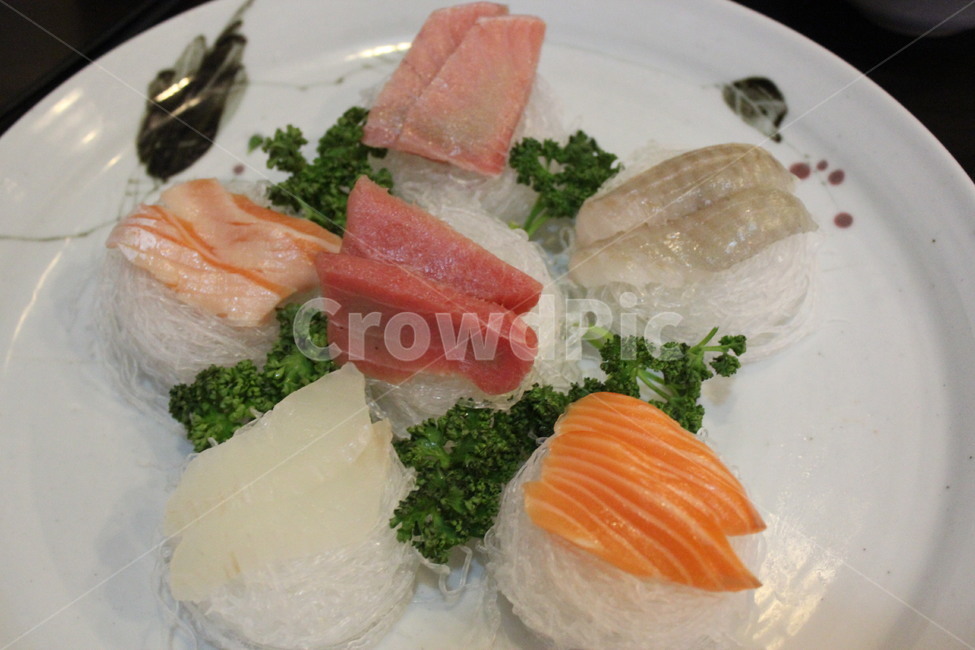 연어회,회,연어,참치,참치회,광어,모듬회,광어회,깔끔한,튜나,살몬,salmon,신선한,물고기,생선,점심식사,저녁식사,회식,식사,맛있는,싱싱한,해산물,해물,바다,바다요리,한국,한국음식,일식,사시미,음식,식재료,요리,food,cook,meal,dishes,food reserves,수산물,해산물,fishery products,seafood