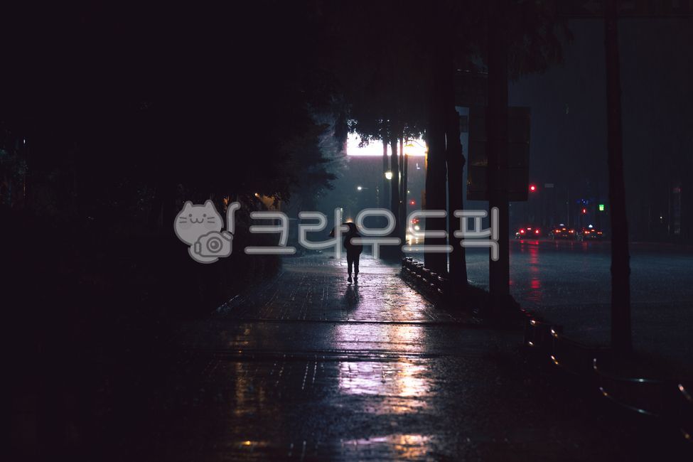 비, 빛, 사람, 태풍, 어두움, 사진,이미지,일러스트,캘리그라피 - 김주나작가