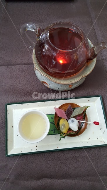 떡,오미자차,연잎차,연꽃차,오색떡,전통차,찻집,전통찻집,티,티타임,tea,teatime,한국전통,한국문화,korean traditional,korean culture,음료수,drink,beverage