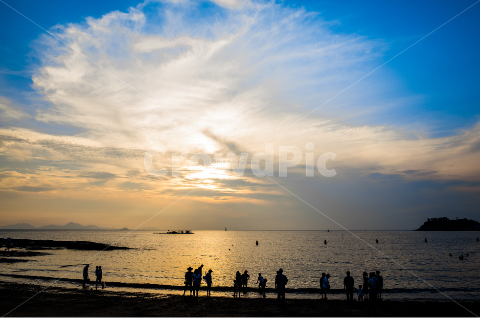 바다,하늘,일몰,휴가,해변,landscape,구름,cloud,자연,풍경,nature,landscape,해변,바다,beach,sea,사람들,대중,군중,other people,crowd,인물실루엣,사람실루엣,character silhouette,human silhouette,여행,휴가,traveling,vacation,trip,person,사람,human,인간,outdoors,옥외