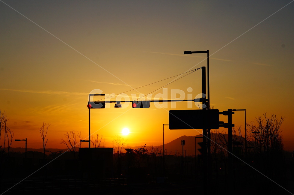 일출,풍경,해,자연,빛,자연,풍경,nature,landscape,야경,밤,nightscape,night,교통,교통수단,traffic,transportation,outdoors,옥외,sky,하늘,dawn,새벽,red sky,붉은 하늘,dusk,황혼,sunset,일몰