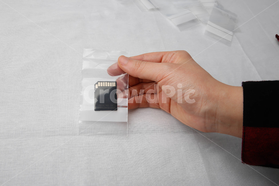 computer parts,Memory,keep,plastic bag,fief,SD card