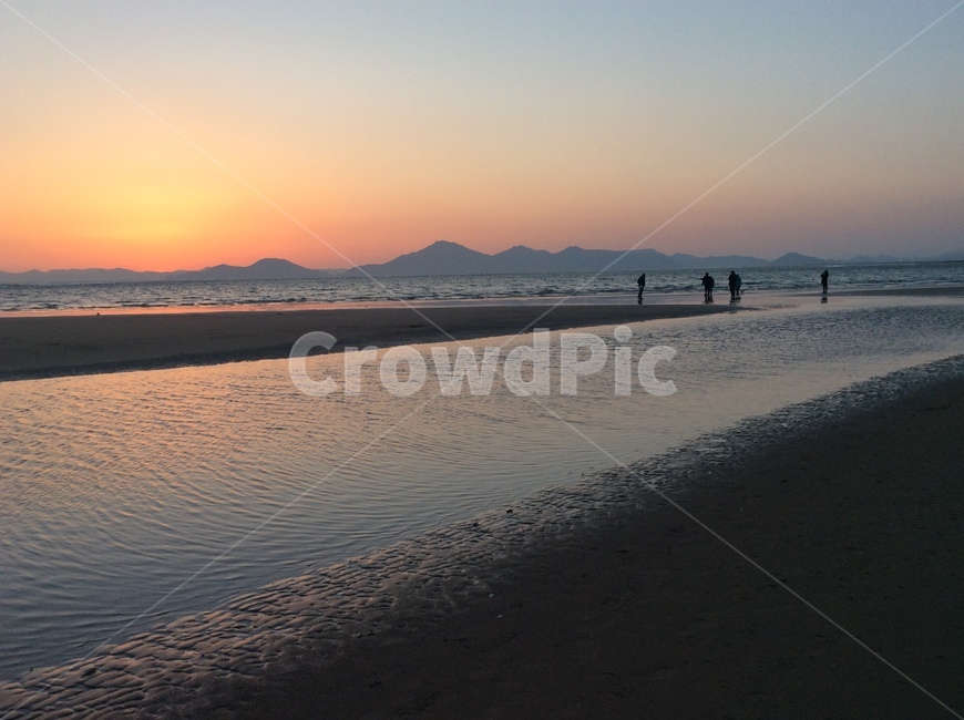 바다,일몰,낙조,노을,석양,해수욕장,부산,겨울,겨울바다,흐린날,다대포,저녁,감성사진,쓸쓸,붉은노을,하늘,바닷가,자연,풍경,nature,landscape,outdoors,옥외,dusk,황혼,sunset,sky,dawn,새벽,red sky,붉은 하늘,sunlight,햇빛