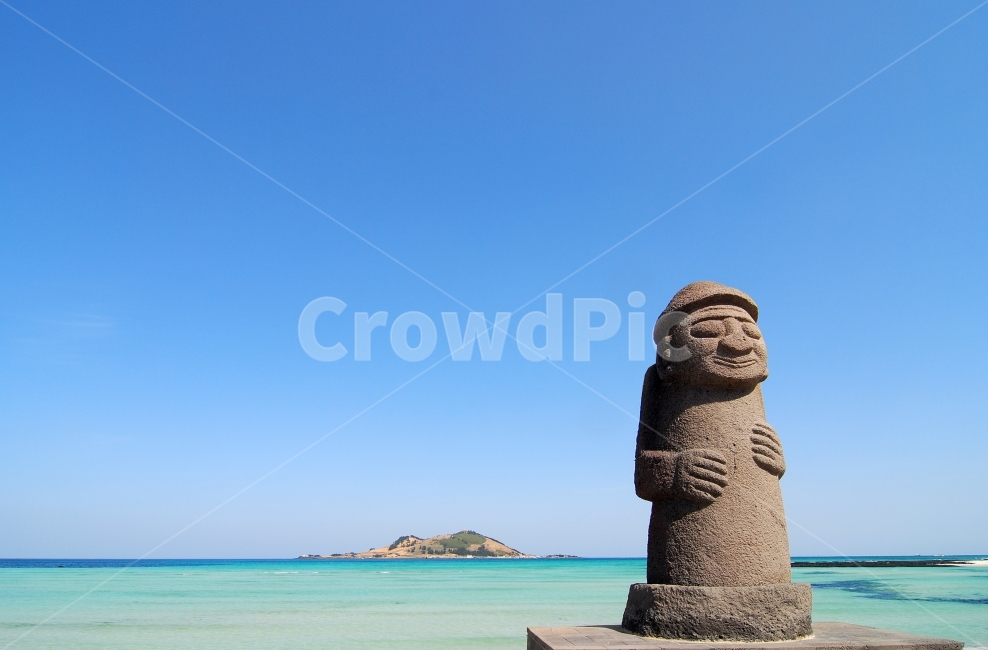 돌하르방,돌하루방,제주,제주도,배경,바탕,백그라운드,배경이미지,풍경,바다,해수욕장,해안,조각,조각품,한국,민속,상징,제주사진,제주도사진,제주풍경,제주도풍경,하루방,하르방,하늘,맑은,비양도,섬,한국자연풍경,한국자연경관,korea nature landscape,제주도,jeju,jeju island,조각상,동상,석상,조형물,statue,bronze statue,stone statue,outdoors,옥외,land,땅,ocean,대양,water,물,sea,shoreline,해안선,coast,연안,자연,풍경,nature,landscape,제주도,jeju,jeju island,조각상,동상,석상,조형물,statue,bronze statue,stone statue,outdoors,옥외,land,땅,ocean,대양,water,물,sea,shoreline,해안선,coast,연안,자연,풍경,nature,landscape,한국자연풍경,한국자연경관,korea nature landscape,조각상,동상,석상,조형물,statue,bronze statue,stone statue,outdoors,옥외,land,땅,ocean,대양,water,물,sea,shoreline,해안선,coast,연안