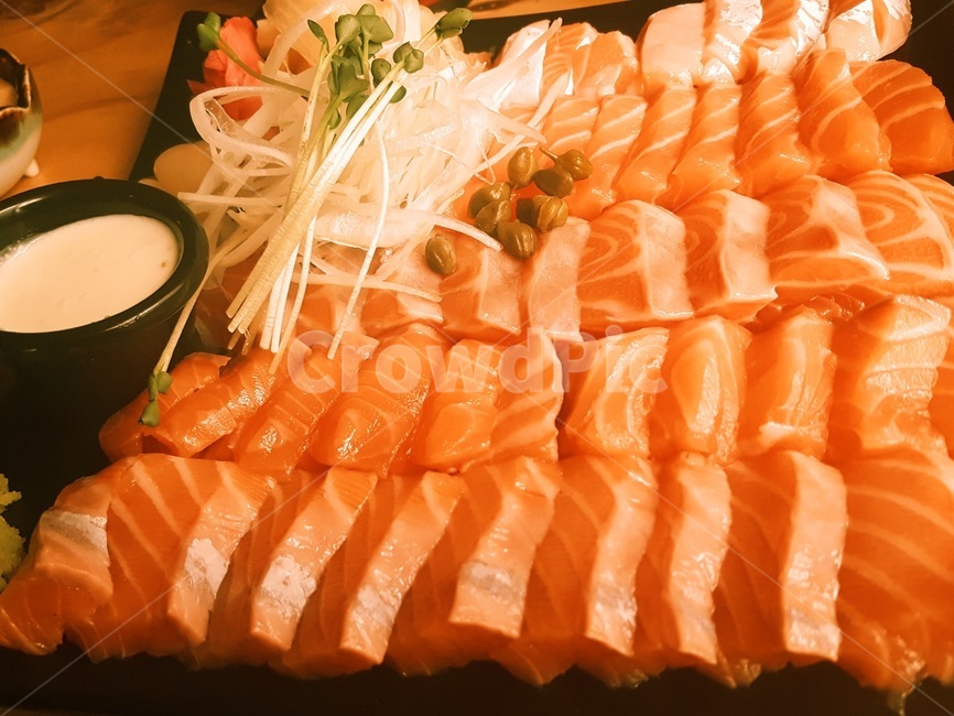 연어,연어회,연어사시미,안주,술안주,소스,회,음식,식재료,요리,food,cook,meal,dishes,food reserves