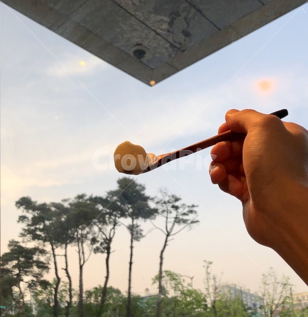 디저트,아이스크림,icecream,우유,우유아이스크림,구름,카페,인테리어,건축,건물,카페인테리어,cafe,interior,design,자연,인테리어디자인,interiordesign,indoors,옥내