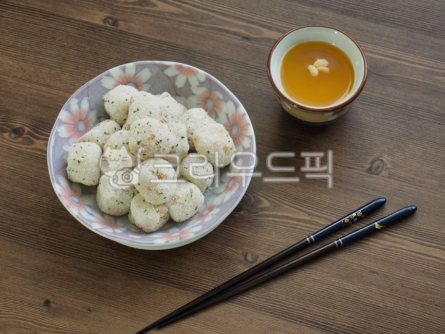 wellnessfood,asianfood,koreanculture,plate,Korean traditional food,traditionalculture,Thanksgiving,holiday,traditional culture,wellbeing,Korean food,Wellbeing food,Korean food culture,Asian food,tradition,traditionalfood,Lunar New Year food,new year,korea