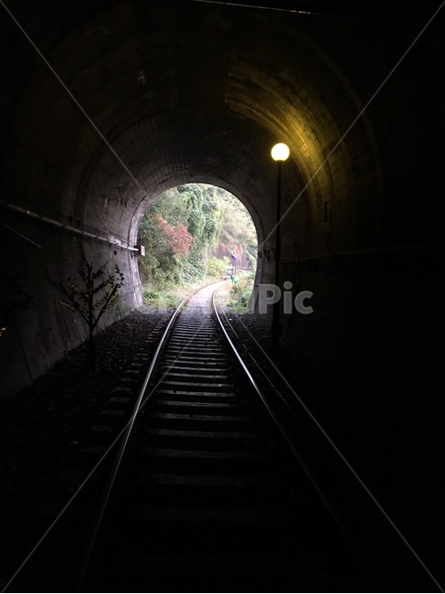 터널,어둠,레일바이크,빛,희망,교통,교통수단,traffic,transportation