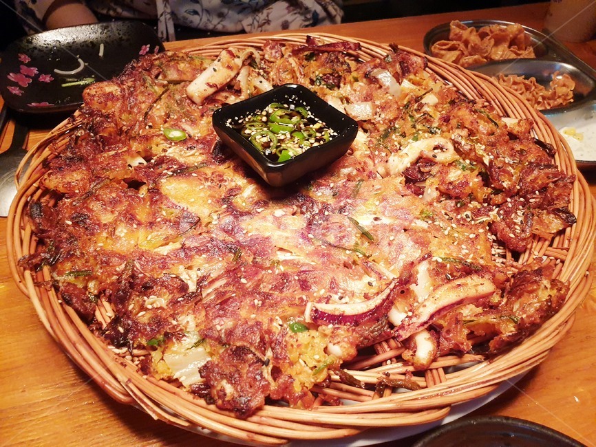 해물파전,파전,김치전,술집,부친개,비,음식,food,meal,식사,회식,음식,식재료,요리,food,cook,meal,dishes,food reserves,한식,한국음식,한국요리,korean food,korean dishes,korean meal,korean cook