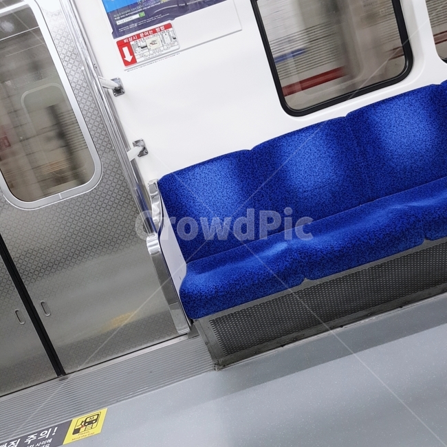 지하철,subway,철도,의자,막차,종창역,대중교통,버스,지상철,교통,교통수단,traffic,transportation