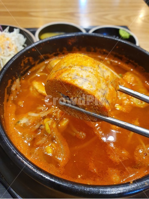 음식,food,dish,요리,meal,식사,bowl,사발,뚝배기,매운음식,알탕,젓가락,찌개,음식,식재료,요리,food,cook,meal,dishes,food reserves