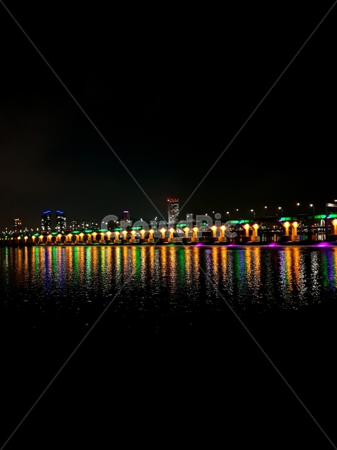 한강,강,야경,다리,서울,한강공원,잠실,잠실한강공원,랜드마크,조명,불빛,빛,밤,hanriver,river,night,nightview,seoul,landmark,bridge,light,lighting,illumination,color,야경,밤,풍경,nightscape,night,landscape,water,물,waterfront,워터 프론트,pier,교각,port,포트