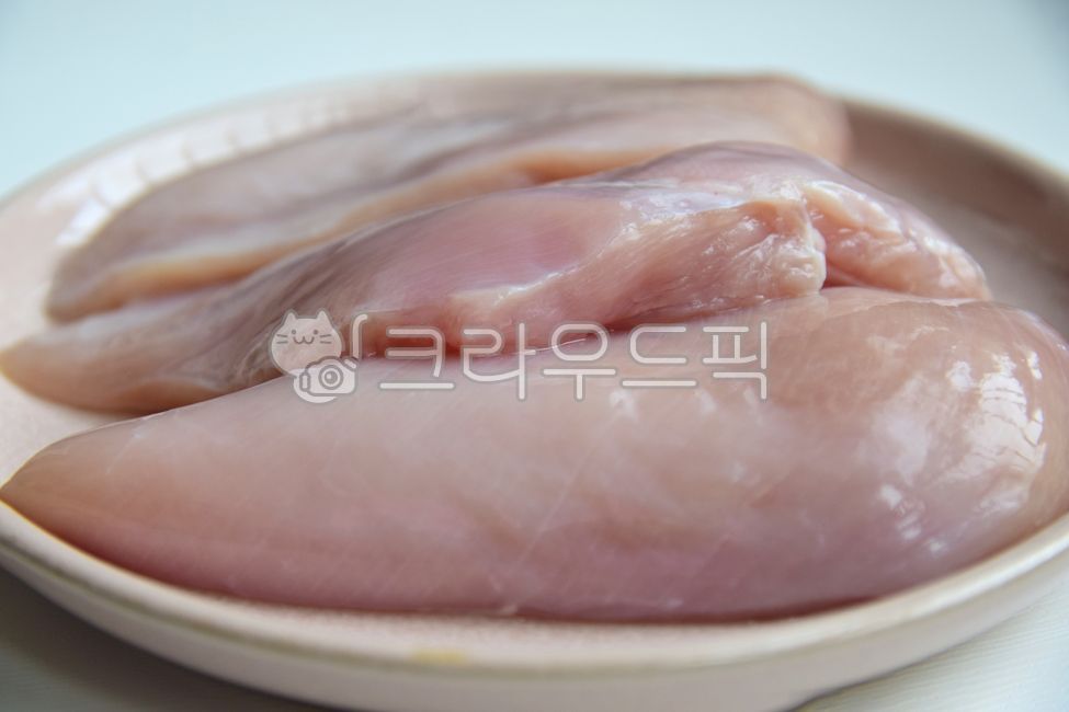 닭,닭고기,고기,닭가슴살,가슴살,생닭,손질한,음식,식품,요리,재료,식재료,음식재료,단백질,담백한,헬스,헬스식품,헬스음식,살코기,건강음식,부드러운,육류,chickenbreast,chicken,dishes,foodreserves,meat,음식,식재료,요리,food,cook,meal,dishes,food reserves,육류,고기,meat