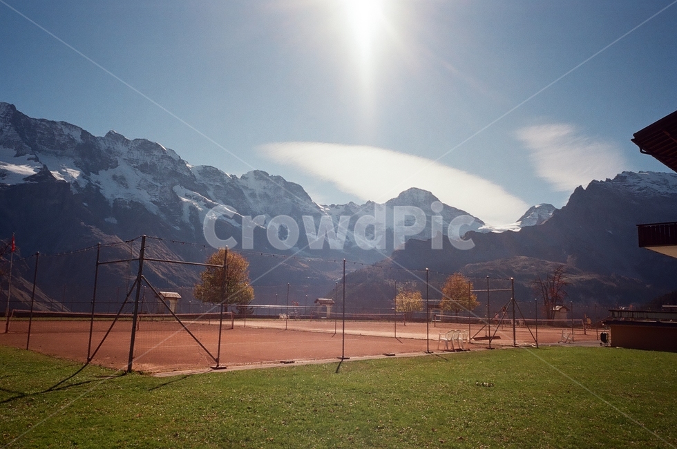 스위스,풍경,switzerland,만년설,산,mountain,눈,landscape,snow,필름,필름카메라,film,알프스,테니스장,뮤렌,murren,tennis,sky,자연,풍경,nature,landscape,해외,외국,세계,foreign,oversea,world,세계자연풍경,해외자연풍경,외국자연풍경,world nature landscape,outdoors,옥외,plant,식물,grass,잔디