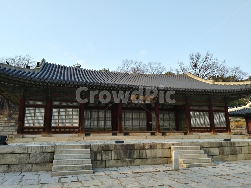 창경궁,통명전,궁,문화재,보물,궁궐,조선시대,역사,한국의미,한옥,한국,서울,고궁,기와,전통,한국전통,풍경,한국문화,koreantraditional,koreanculture,한국전통,한국문화,korean traditional,korean culture,건축물,건물외관,exterior,building,structure,architecture,construction