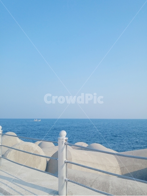 바다,항구,하늘,푸른,난간,힐링,배,방파제,파란,하늘색,sea,port,sky,bluish,railing,healing