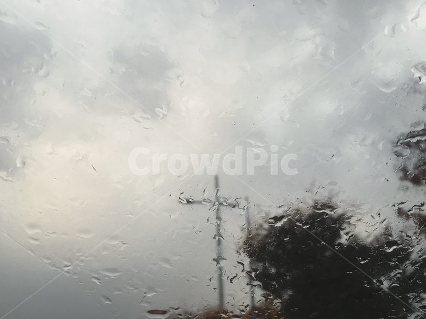 비오는날,rainyday,십자가,감성,감성사진,유리창,raindrops,빗방울