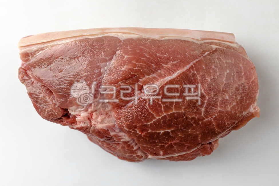 meat eating,close up,ingredient,skin,Lump,raw,pork,food,leg meat,meal,front leg meat,plain,meat,grocery,Food Ingredients,lean meat,ingredients