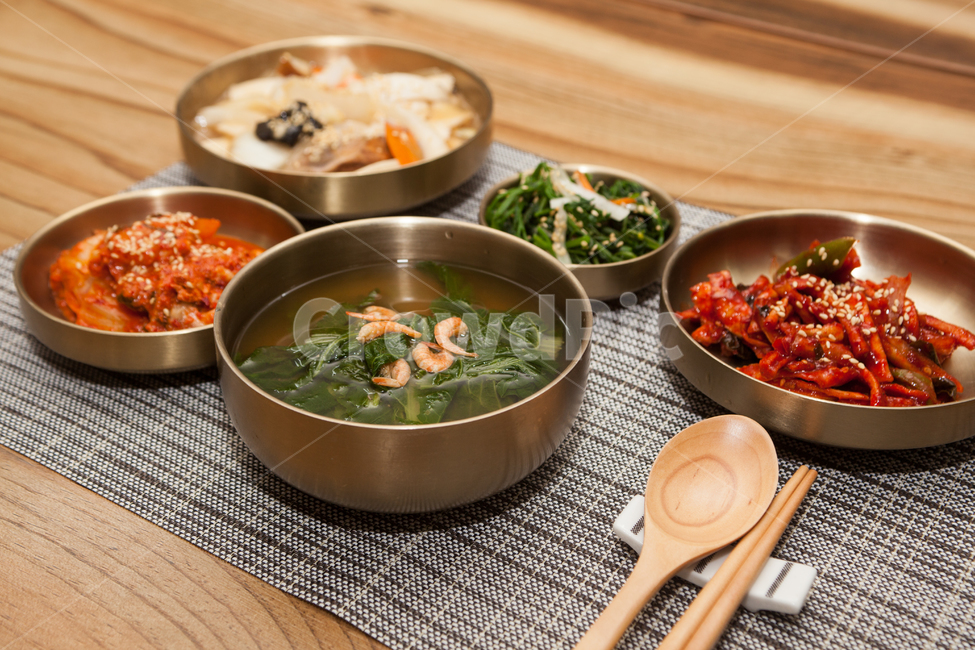한식,음식,반찬,food,한국음식,먹거리,koreanfood,sidedishes,나물,국,김치,soup,kimchi,식탁,table,한끼,식사,meal,조림,무말랭이,시금치,아침,점심,저녁,breakfast,lunch,dinner,밥상,음식,식재료,요리,food,cook,meal,dishes,food reserves,한식,한국음식,한국요리,korean food,korean dishes,korean meal,korean cook